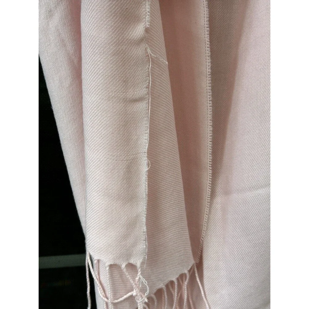 Cashmere Finished Scarf Wrap Pink Fringe Made in Italy Knit Classic Statement